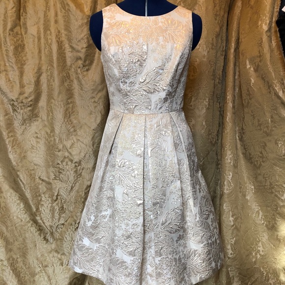 Nicole Miller Dresses & Skirts - Elegant Nicole Miller brocade cocktail dress 4
